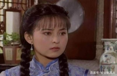 ​第一代琼瑶女郎何音晒近照，53岁真实状态引网友赞：和以前一样美