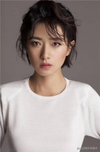 ​“冷艳女神”万茜她的冷只为两个男人