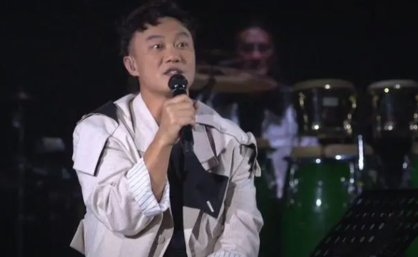 陈奕迅有哪些经典歌曲（十首必听的陈奕迅好歌）(4)_