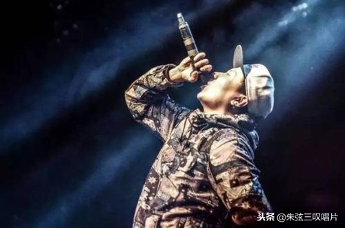 下雪的歌曲有哪些(下雪时的歌曲有哪些) 歌曲 第4张