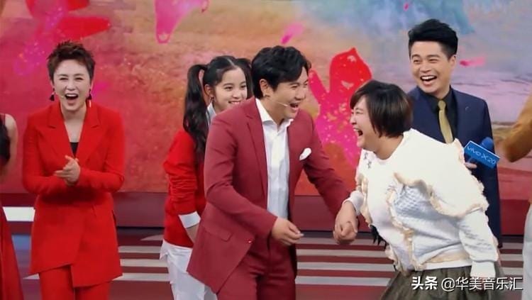 你好李焕英片尾曲歌名（依兰爱情故事歌曲）