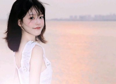 ​在舔狗这个词没出现之前它叫“深情”