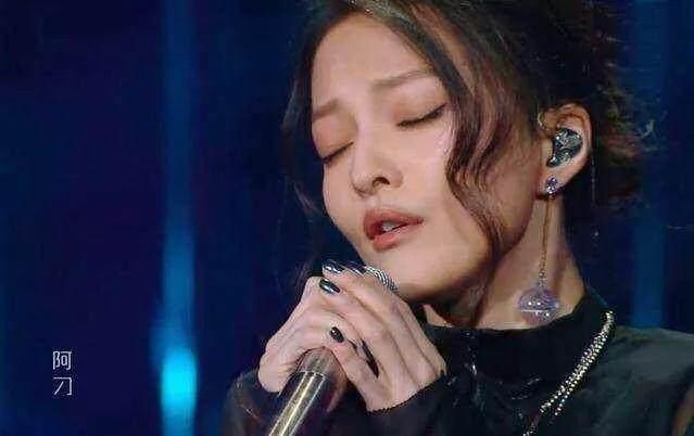 赵雷的原唱歌曲《阿刁》一直默默无声，为何却被张韶涵一唱成名？