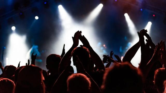 推荐披头士的经典歌曲（披头士音乐来啦）(2)