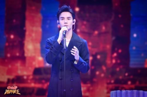 经典歌曲再回首，王凯痴情演唱《我等到花儿都谢了》