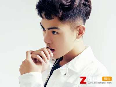 ​你说不要自作自受自己创造伤悲是什么歌，唐人歌曲介绍