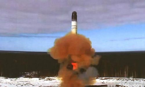 俄乌世纪大战打响 俄方试射洲际导弹