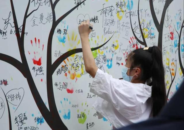 儿童画主题在阳光下成长速写（360多幅儿童画描绘）(3)