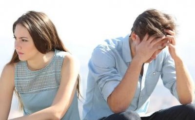 ​女朋友让我买化妆品比较贵，我该拒绝吗？