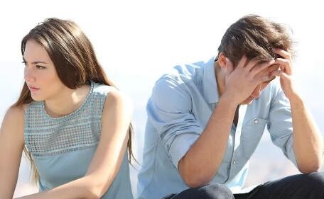 女朋友让我买化妆品比较贵怎么办