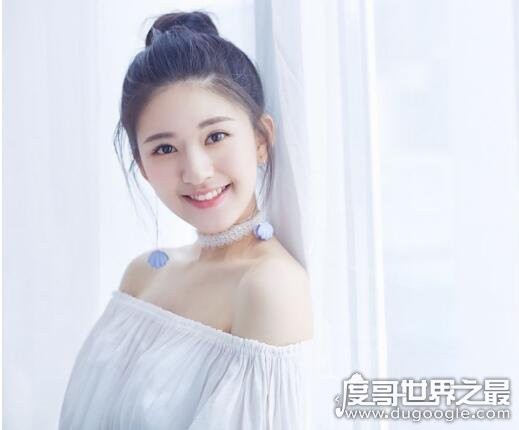 赵露思个人资料多高(153厘米不到80斤)(4)_