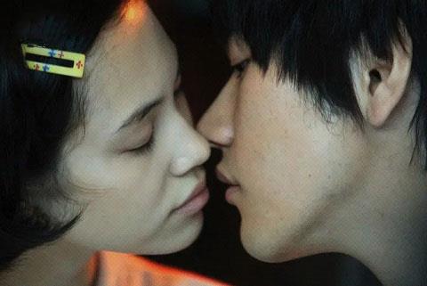 约会几次可以牵手接吻？看看女生是怎么想的0