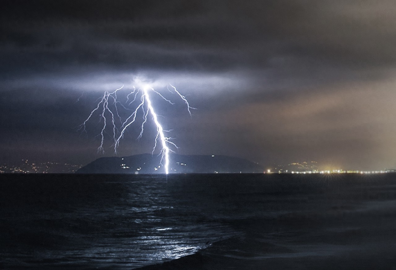 电闪雷鸣--大自然的最狂暴的力量