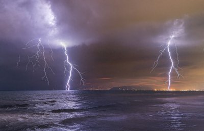 ​电闪雷鸣--大自然的最狂暴的力量
