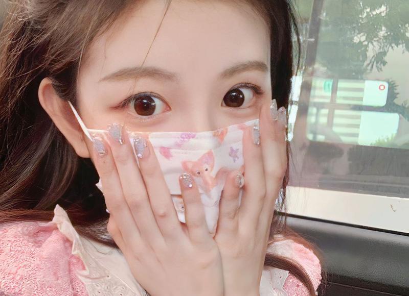 领结婚证发朋友圈创意范文