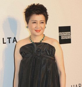 ​赌王四太梁安琪：打4份工，拒绝每月10万“包养”，成就百亿人生