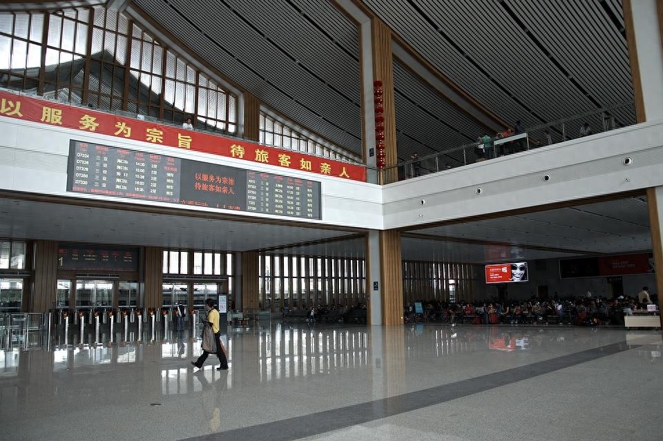 三亚站  中国最南的火车站、高铁站