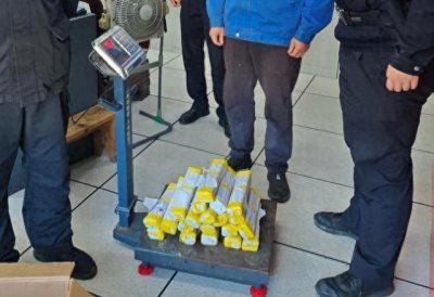 ​“内鬼”上演“蚂蚁搬家”式盗窃，民警：抓！