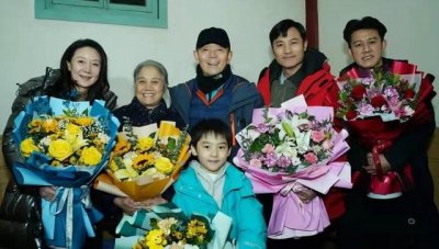 ​蒋雯丽个人资料及老公（蒋雯丽64岁老公露面）