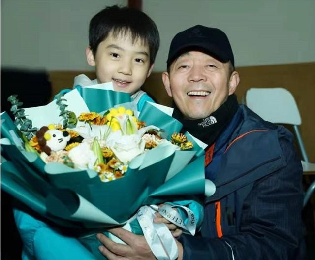 蒋雯丽个人资料及老公（蒋雯丽64岁老公露面）