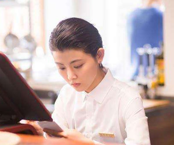 孙戈然是男是女 拉拉或是别人的抹黑炒作