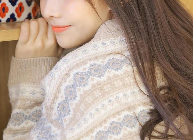 李宇春倪妮，Gucci品牌宠儿李宇春和倪妮出席早春时装秀