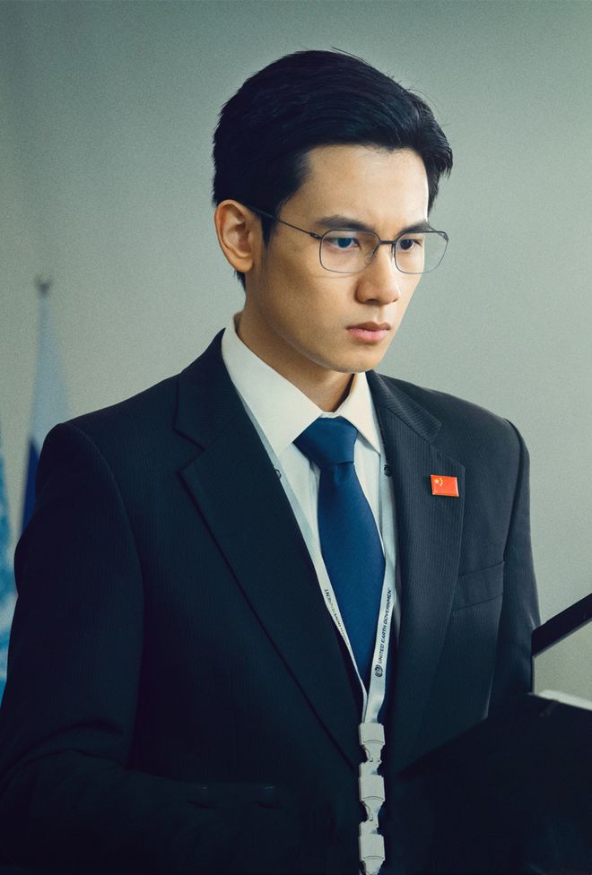 《流浪地球2》胡先煦的出场时间有多晚？电影快演完了，他才登场