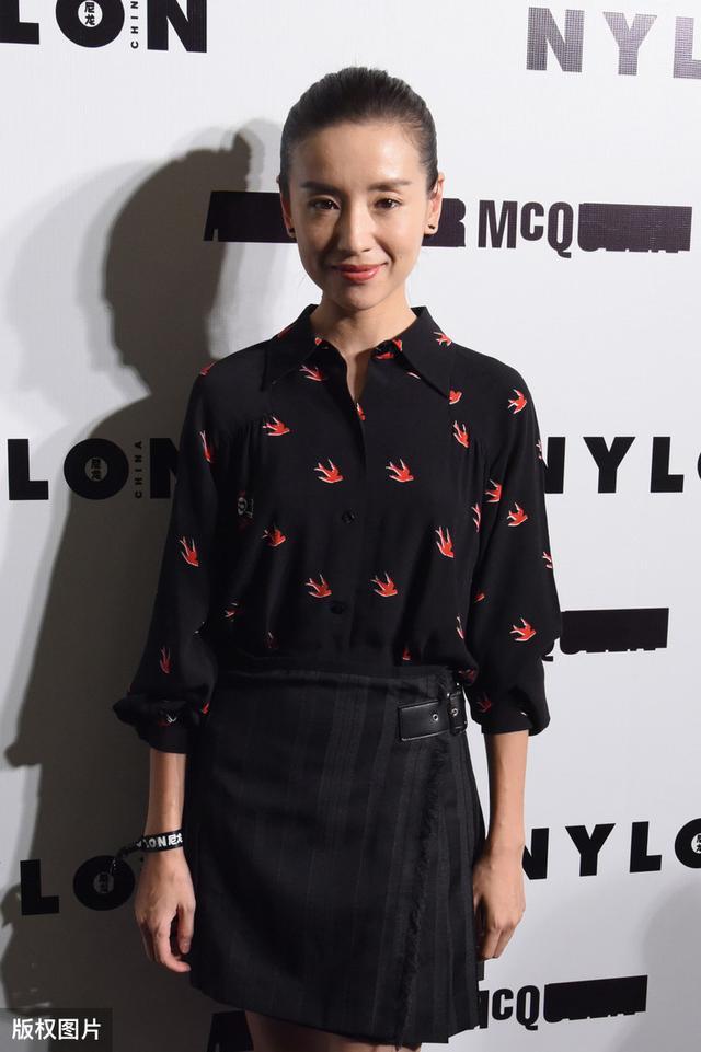 董洁董璇傻傻分不清楚，熟悉二者的穿搭风格即可，董洁穿对了