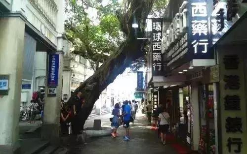 一边深圳一边香港！现在，去中英街可以网上预约、自助取证啦