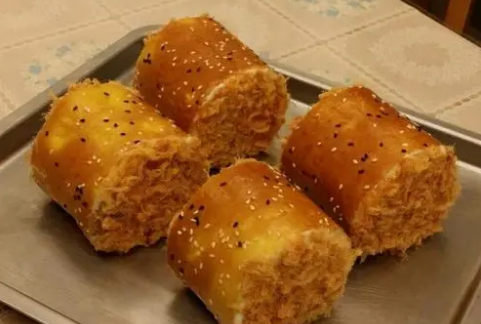吐司裹蛋液怎么做好吃,肉松芝士吐司卷图3