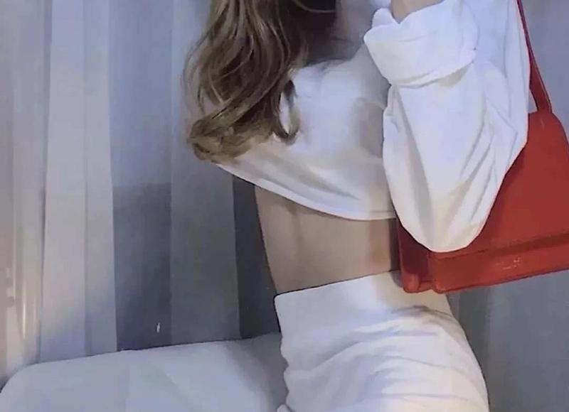 我们的爱情回不去了 我们的爱再也回不去了 我们的爱情回不去了 我们的爱再也回不去了