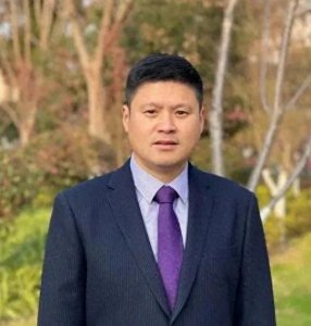 ​宋海亮是南师大环境学院副院长，专门研究环境却带头“污染环境”