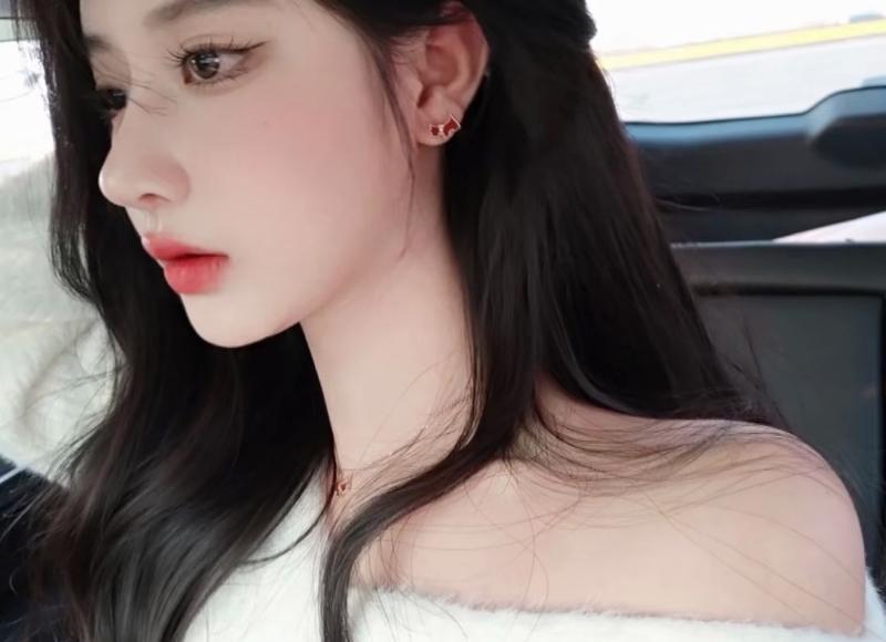 男生会无缘无故喜欢一个女生吗 男生会无缘无故喜欢一个女生吗