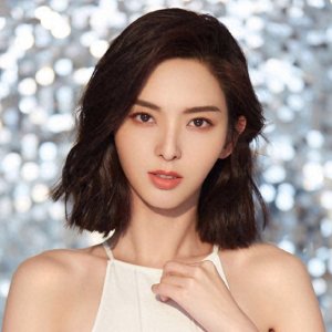 ​“性感女神”陈菲