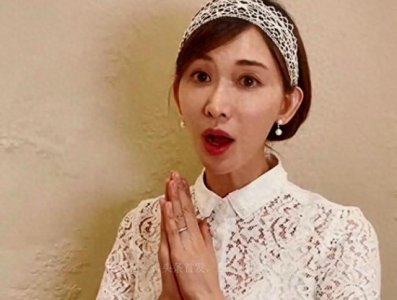​林志玲久违露面变化大，上半身出镜孕相十足
