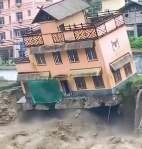 ​云南省昭通市怒江多地繁发山洪！已导致3人死亡，1人失联！