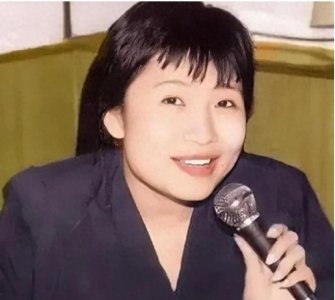 ​27年前，放弃亿万身家，34岁“出家”的歌后李娜，如今怎样了？