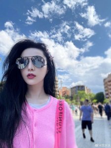 范冰冰突问「520，还过吗？」　分手李晨6年曝近照：对自己好点