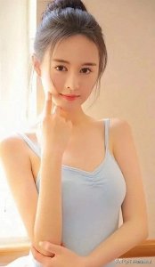 ​云千千：高挑甜飒，170cm“晶女郎”逆天长腿抢镜！
