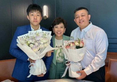 ​很自豪！邓亚萍参加儿子成人礼，18岁林瀚铭学校曝光，果然不简
