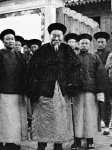 ​李鸿章的最高官职，相当于今天的什么职务？