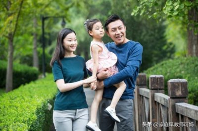 ​爸爸帮4岁女儿洗澡，不久女儿就说尿尿很疼，妈妈知道后悲愤不已