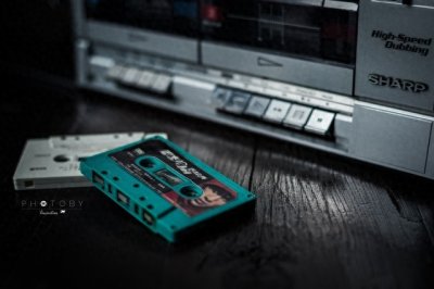 ​飘荡在70后灵魂深处的20首最经典的歌曲