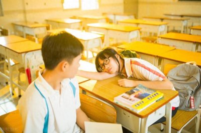 ​情感保鲜指南：100 个话题让你们越聊越亲密