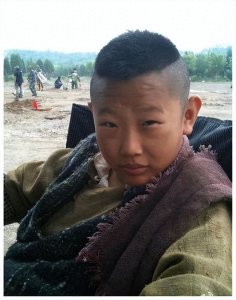 ​身高150侯祥迎娶170妻子，出道只能演小孩，和妻子同框被嘲像母子