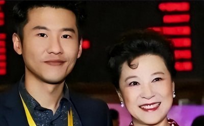 ​76岁王馥荔现状：丈夫离世8个月后，儿子王骁成了她最大的底气
