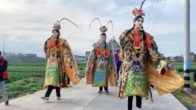 ​有意思，福建游神五世子，玉树临风，太帅不行！到底啥是五世子？