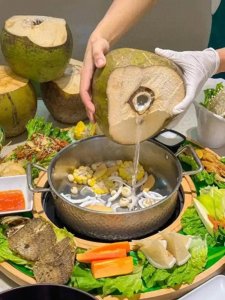 ​三亚美食全攻略 | 这10家本地人私藏的味道，让舌尖跳起海岛Disco！