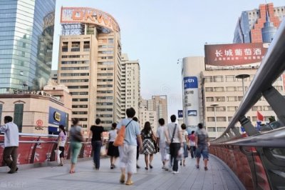 ​看完《上海人的忍耐已经到了极限》有感：上海人，空有其表