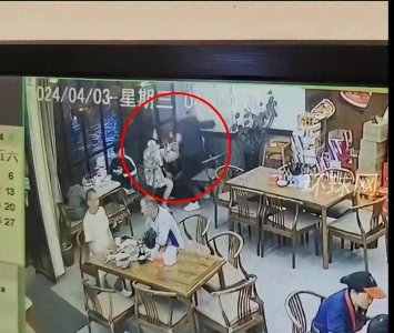 ​嚣张！女生吃夜宵拒搭讪被打，男子：信不信我打死你，警方已介入